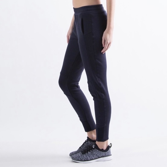 APL Perfect Jogger in grey. Size XS. 100% Japanese cotton terry. - Picture 3 of 9